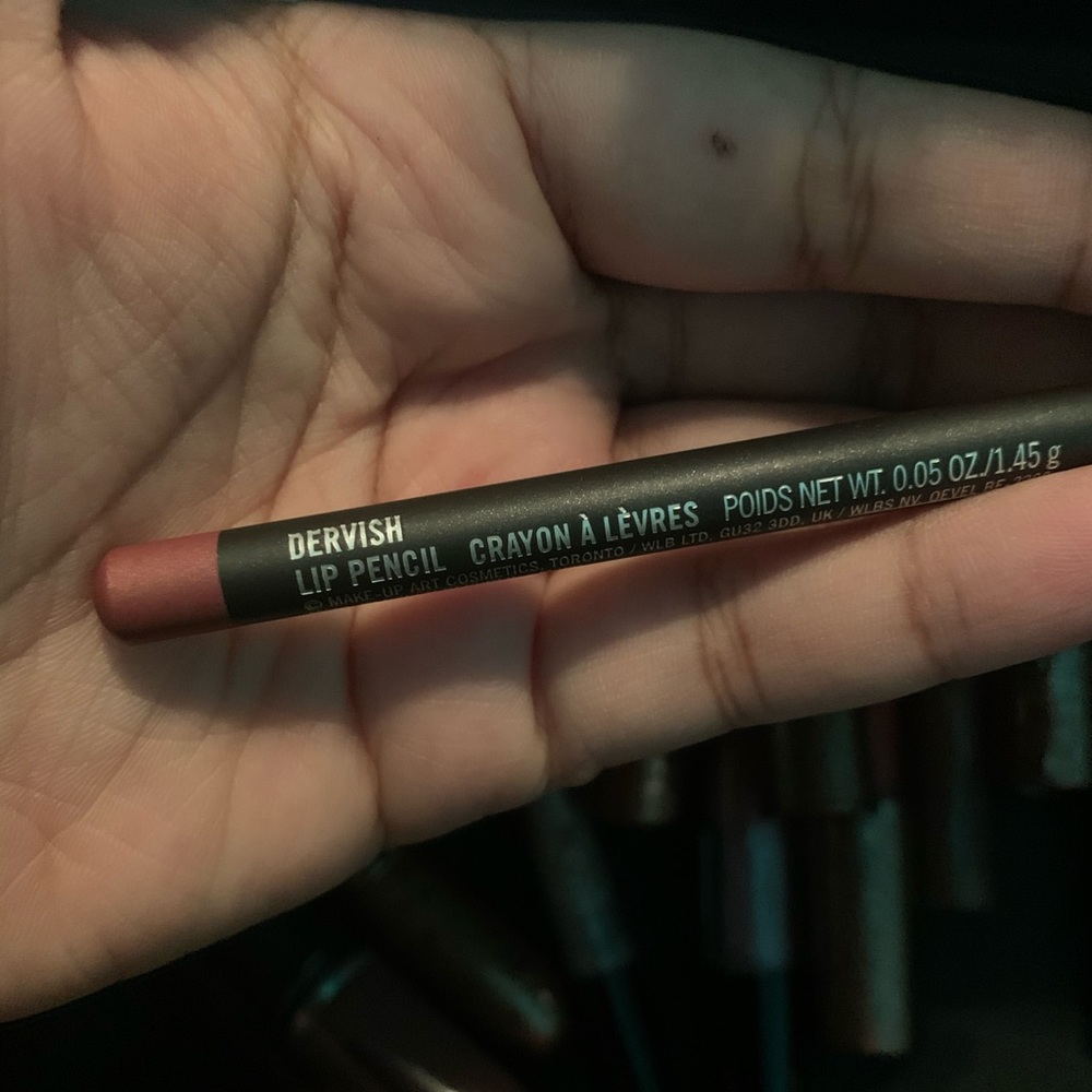 MAC Cosmetics Lip Pencil